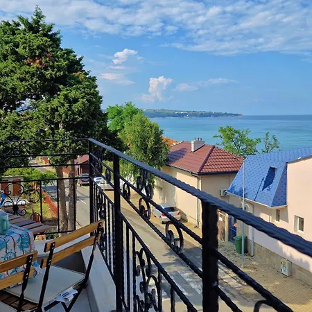 Apartment атеа на плажа - Atea On The *